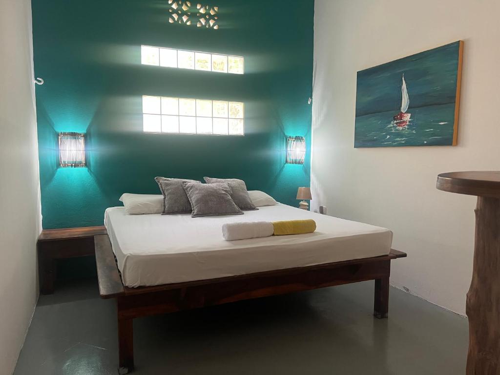 Buena Onda Backpackers - Double Room With Private External Bathroom