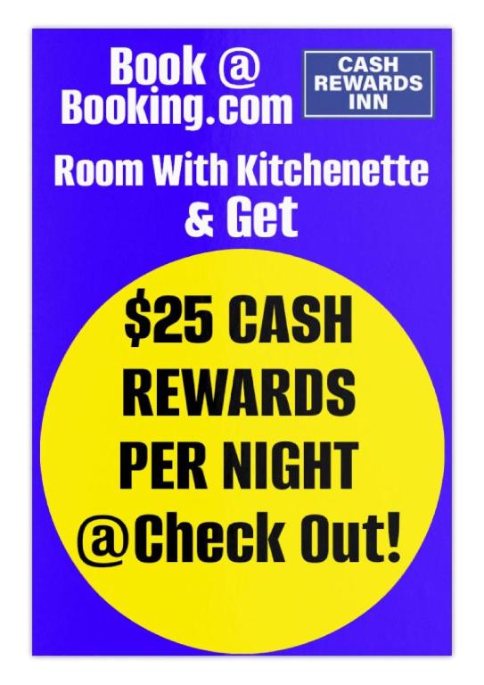 Un cartel que dice "Reserve una habitación en condominios con Kittapeake y obtenga en CASH REWARDS INN & SUITEs, en Roswell