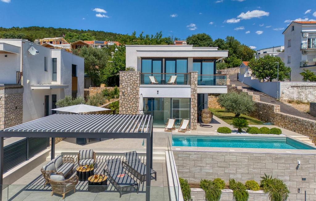 Πισίνα στο ή κοντά στο Stunning Home In Crikvenica