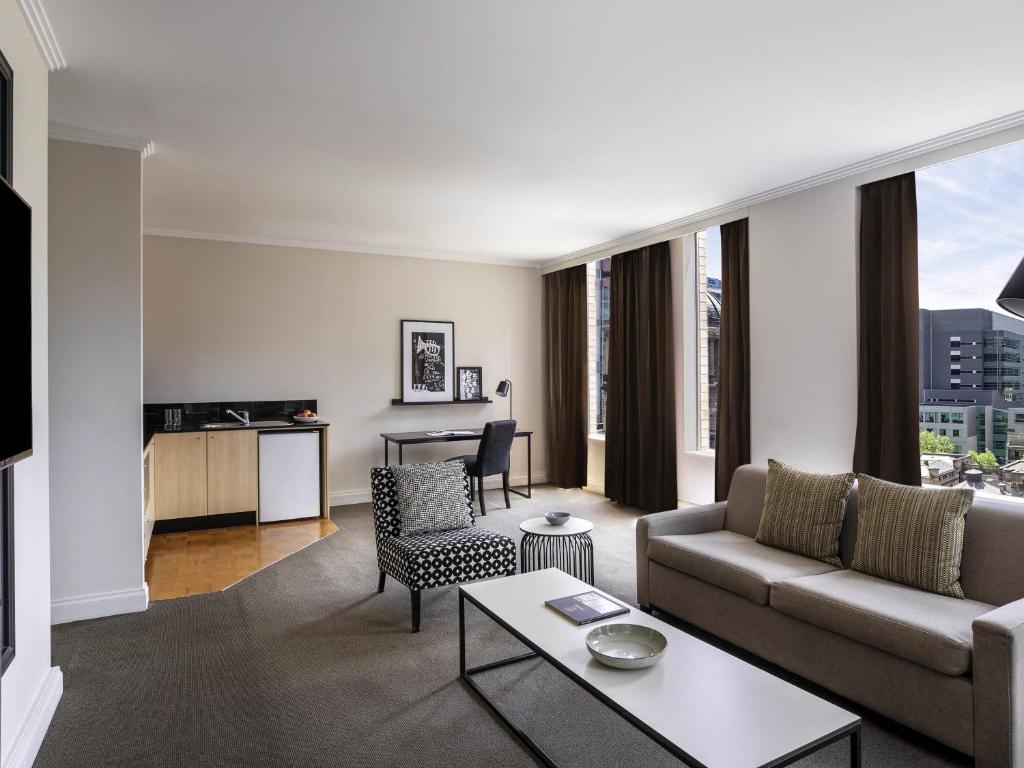 Mantra on Little Bourke Melbourne - Resim 12