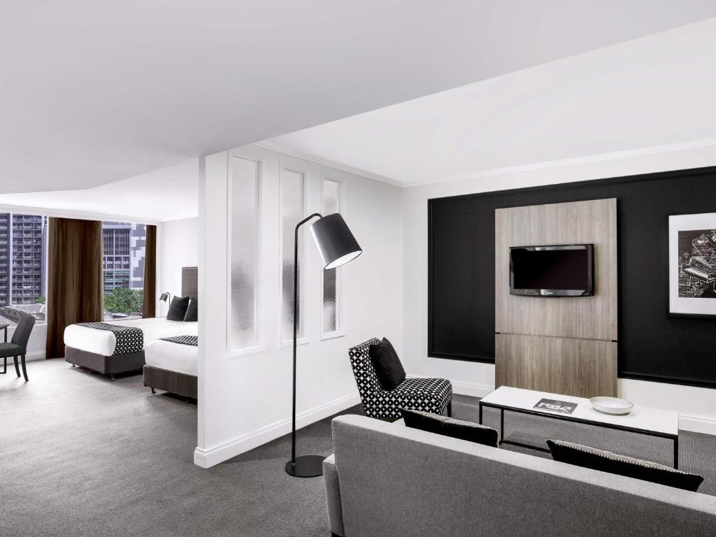 Mantra on Little Bourke Melbourne - Resim 20