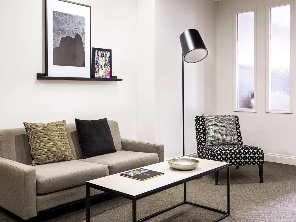 Mantra on Little Bourke Melbourne - Resim 22