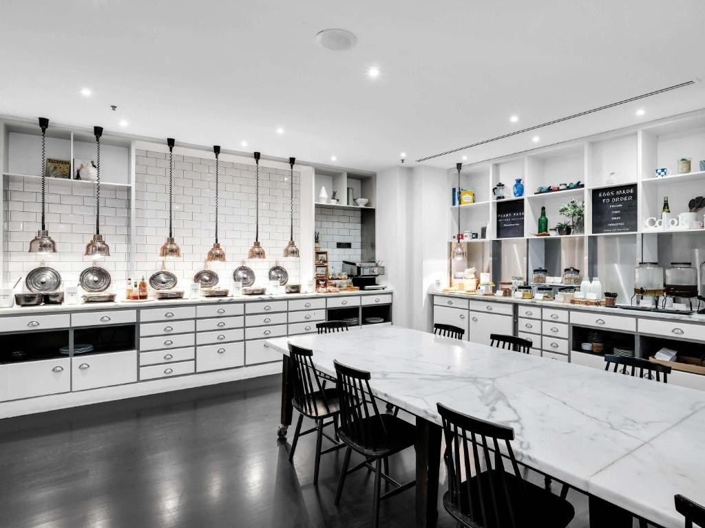 Mantra on Russell - Resim 26