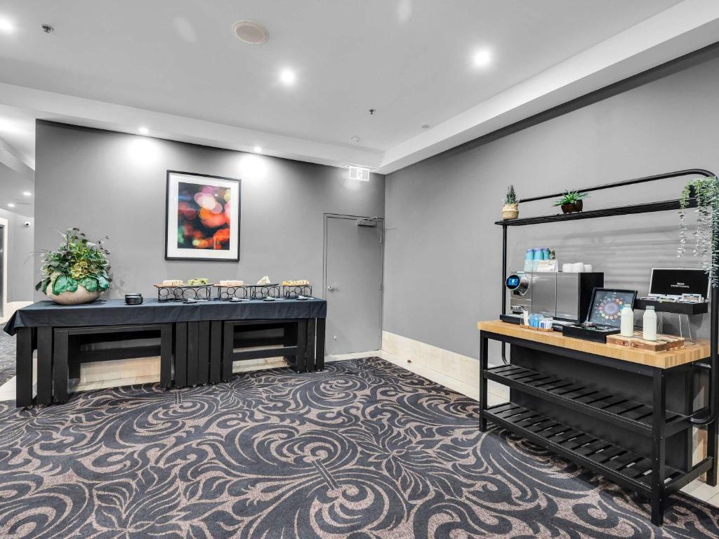 Mantra on Russell - Resim 43