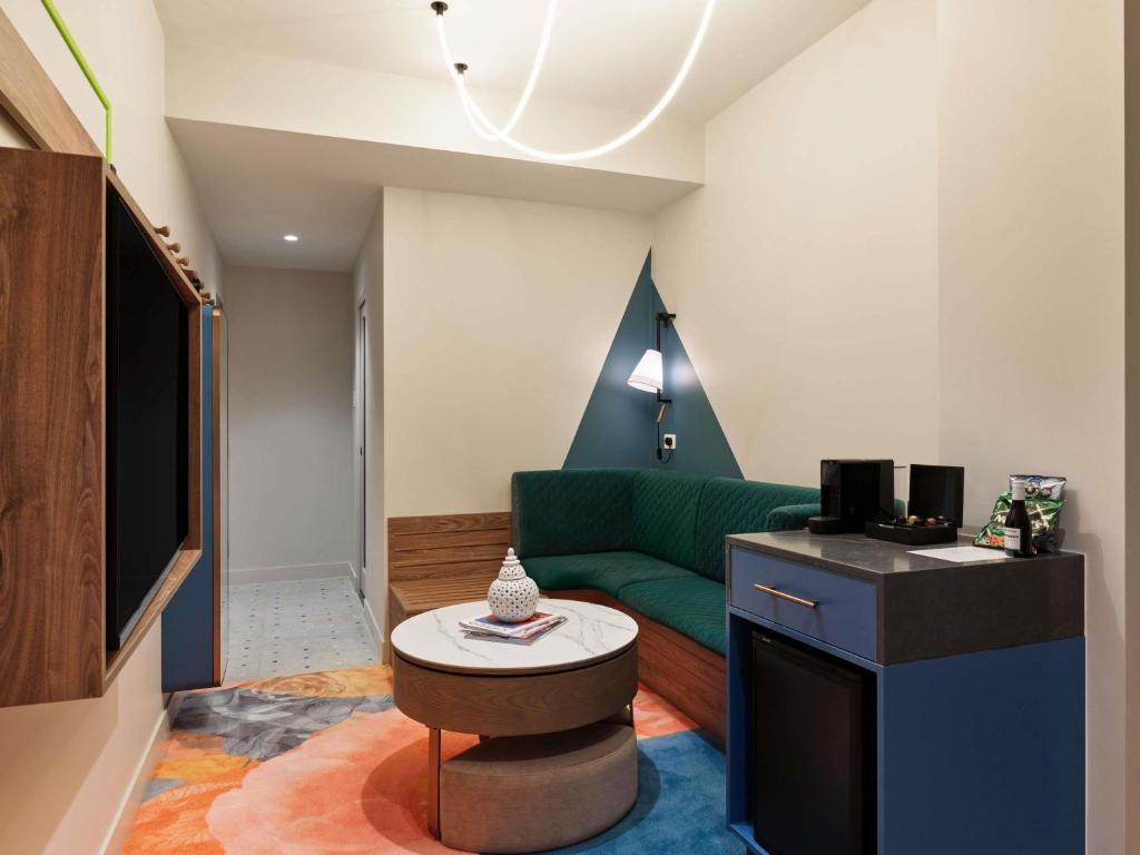 The Clarence Hotel Sydney - Resim 14