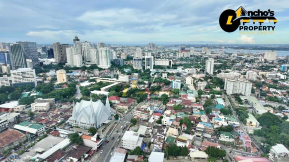 Nespecifikovaný výhled na destinaci Cebu City nebo výhled na město při pohledu z aparthotelu