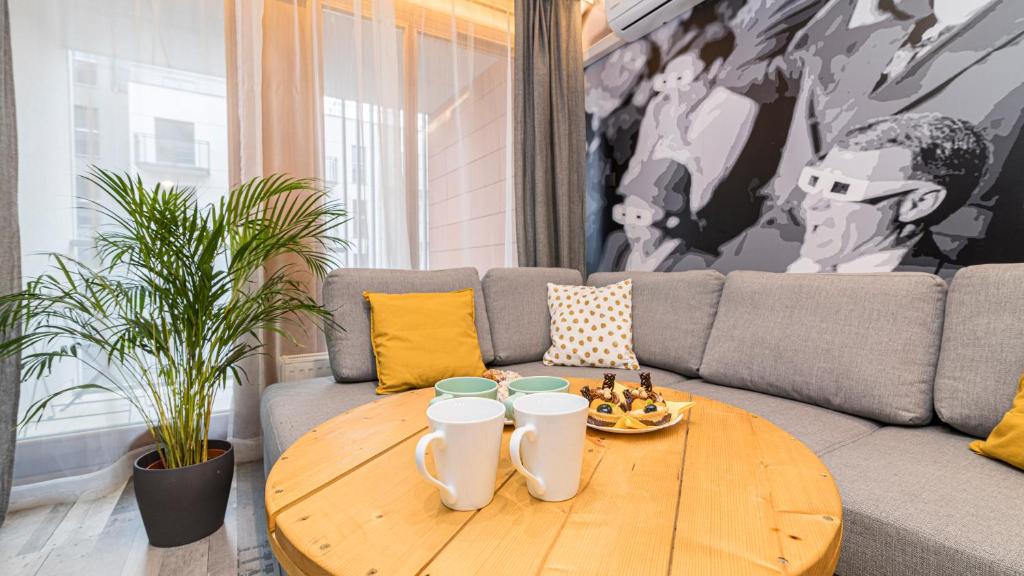 Maya's Flats & Resorts 24 - Hollywood - Resim 21