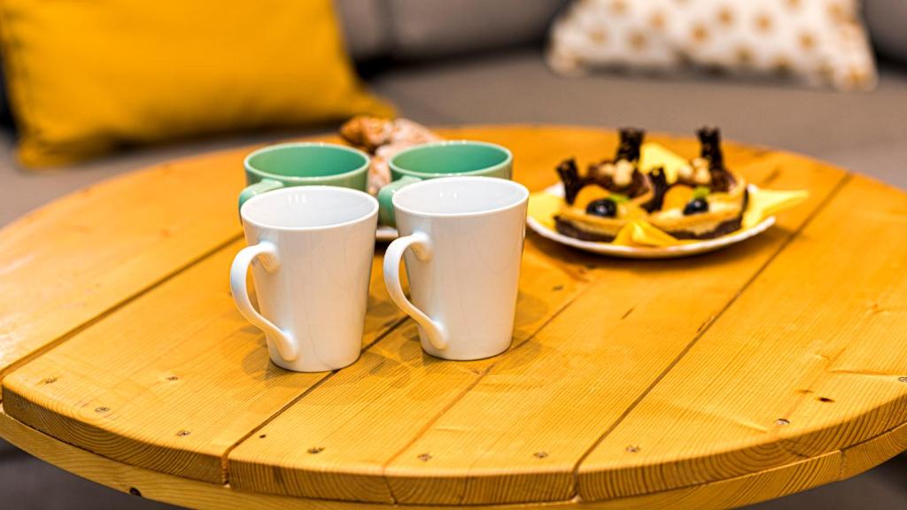 Maya's Flats & Resorts 24 - Hollywood - Resim 22