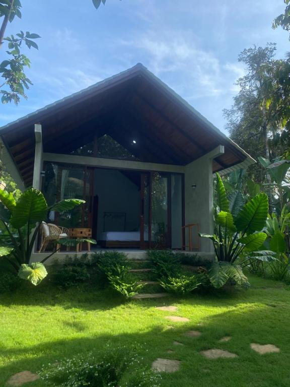 Κήπος έξω από το Antav Mesare