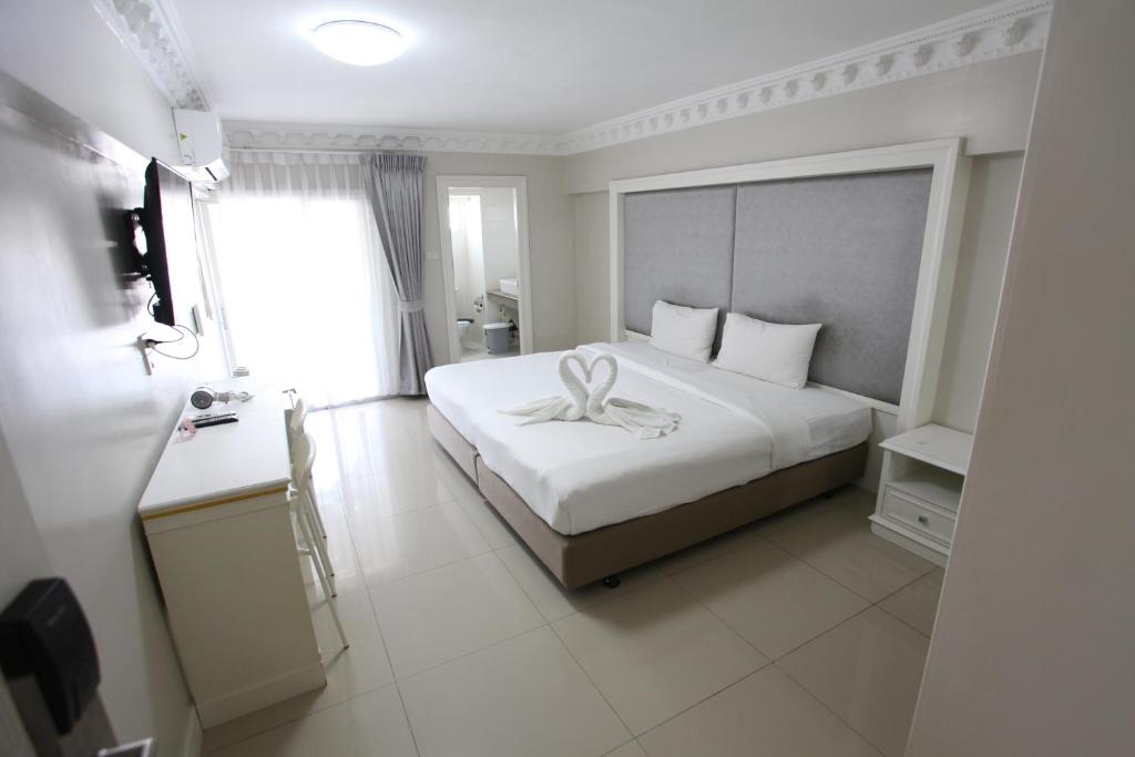 Romance Hotel Sukhumvit 97 - Resim 15