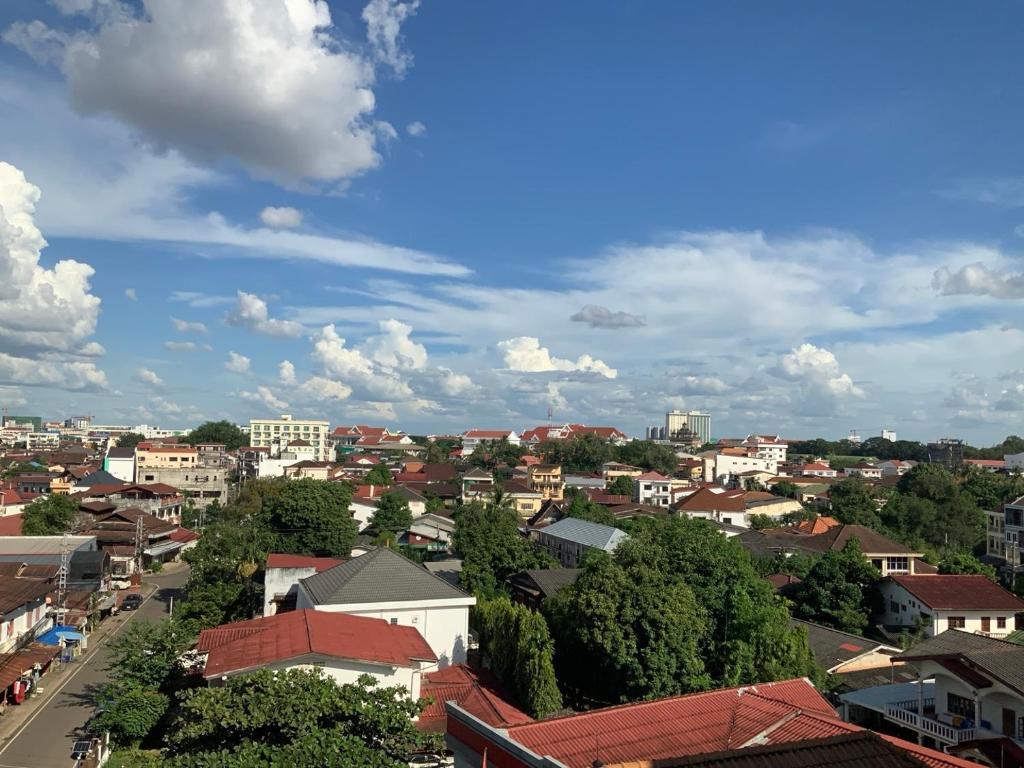 Γενική άποψη της πόλης Βιεντιάν ή θέα της πόλης από  αυτό το ξενοδοχείο διαμερισμάτων
