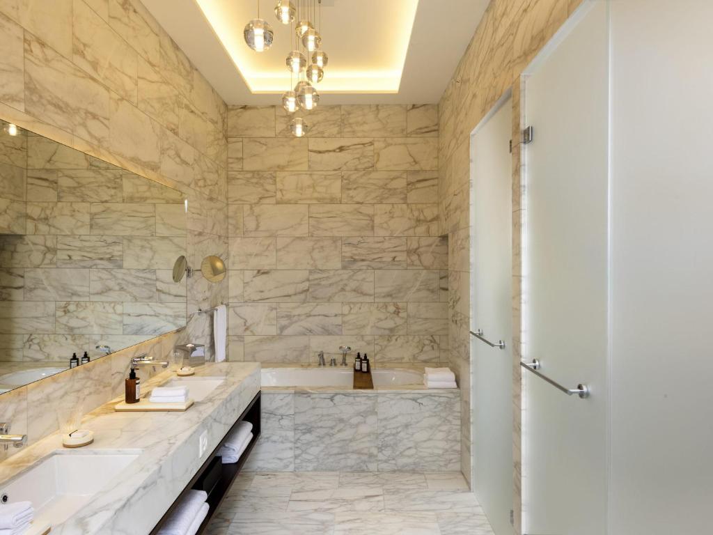 Mövenpick Hotel Basel - Resim 35