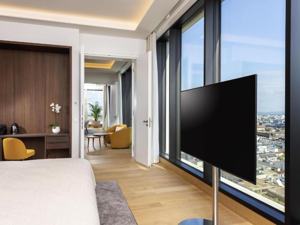 Mövenpick Hotel Basel - Resim 39