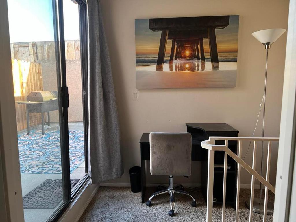 ロサンゼルスにあるHOLLYWOOD- Cozy Penthouse with Private Rooftopのギャラリーの写真