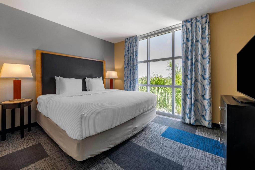 Cambria Hotel Ft Lauderdale, Airport South & Cruise Port - 
