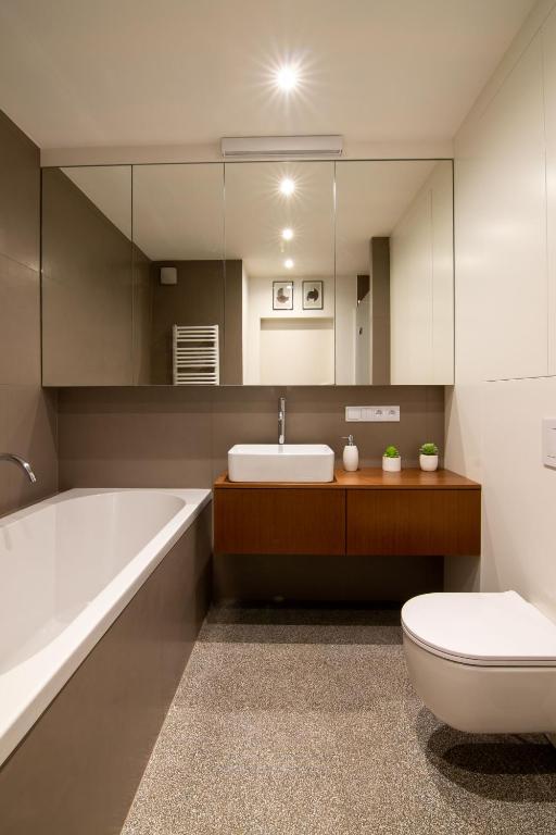 Maya's Flats & Resorts 46 - NewPanorama View Walo - 5