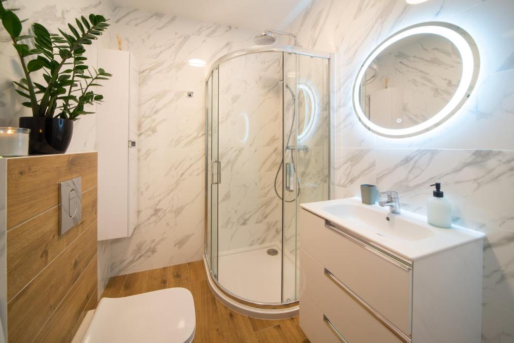 Maya's Flats & Resorts 49 - spacious 3 rooms apart - 18