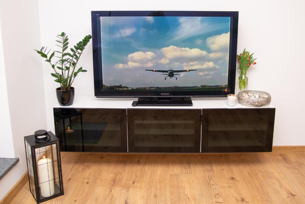 Maya's Flats & Resorts 49 - spacious 3 rooms apart - 5