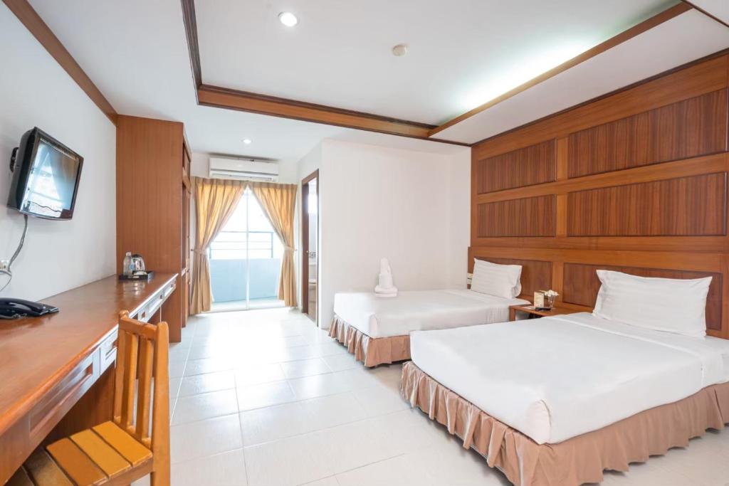 SB Living Place Hotel Phuket Town - Resim 29