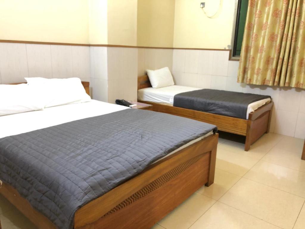 Gallery image of AL-AMARAT HOTEL Saddar in Karachi