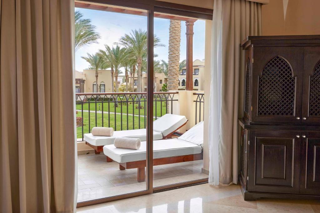 JAZ Lamaya Resort - 15