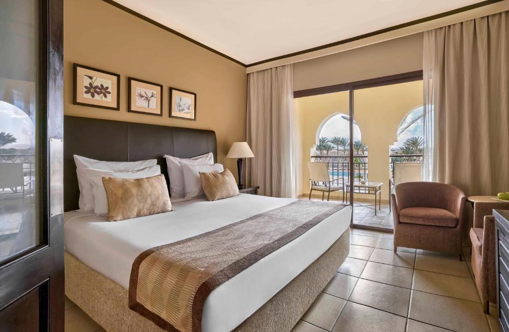 JAZ Lamaya Resort - 2