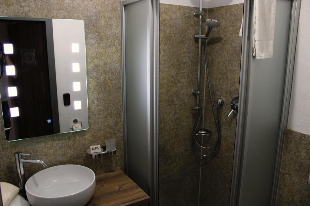 Bayerische Gastwirtschaft Dimpfl-Stadl - 13