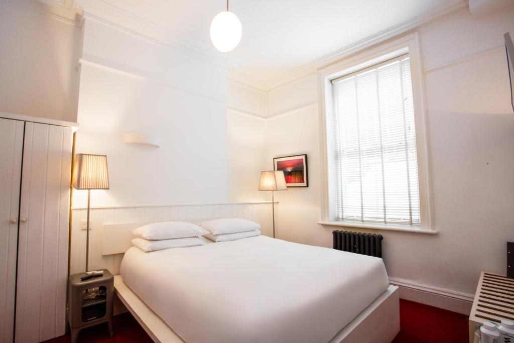 Kellys Hotel - Resim 13