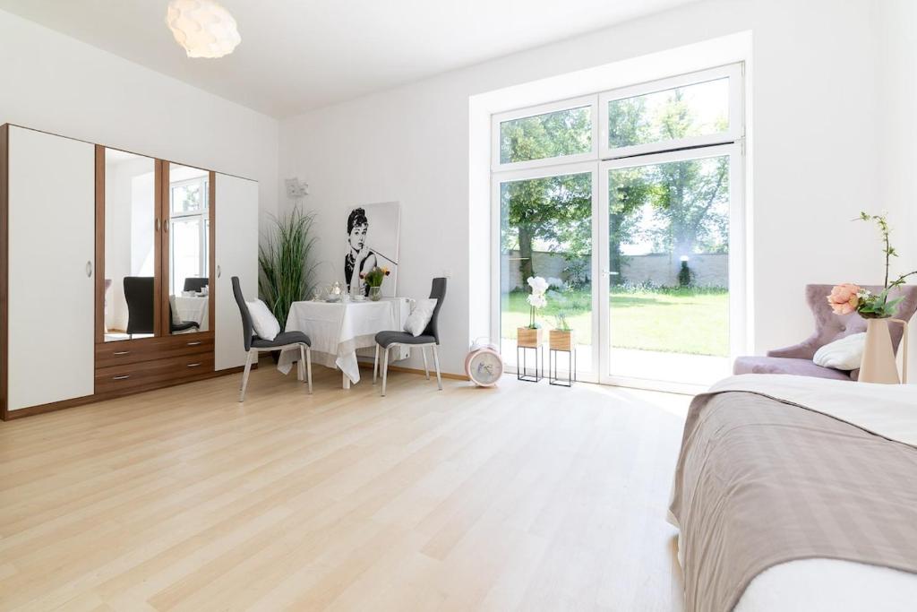 シュヴェヒャートにあるModernes Airport-Apartment Bellavistaのギャラリーの写真