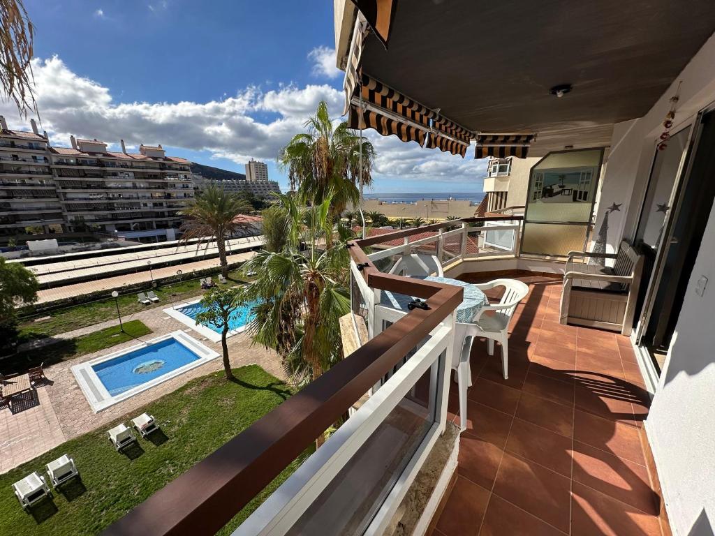 Μπαλκόνι ή βεράντα στο Los Cristianos Jardines del Sur 2 bedrooms