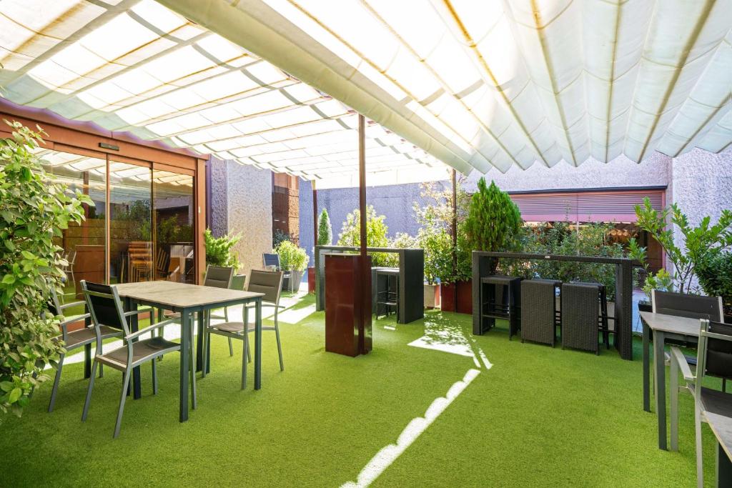 Eurostars Puerta Madrid - Resim 6