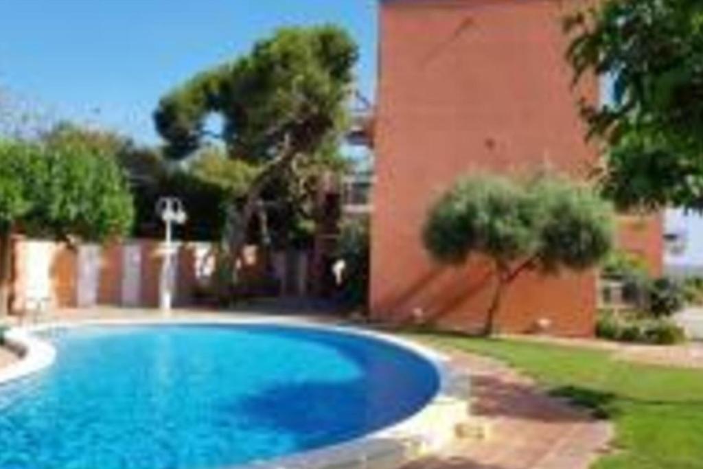 Kolam renang di atau dekat dengan Lovely Sea view Apartment in Gava