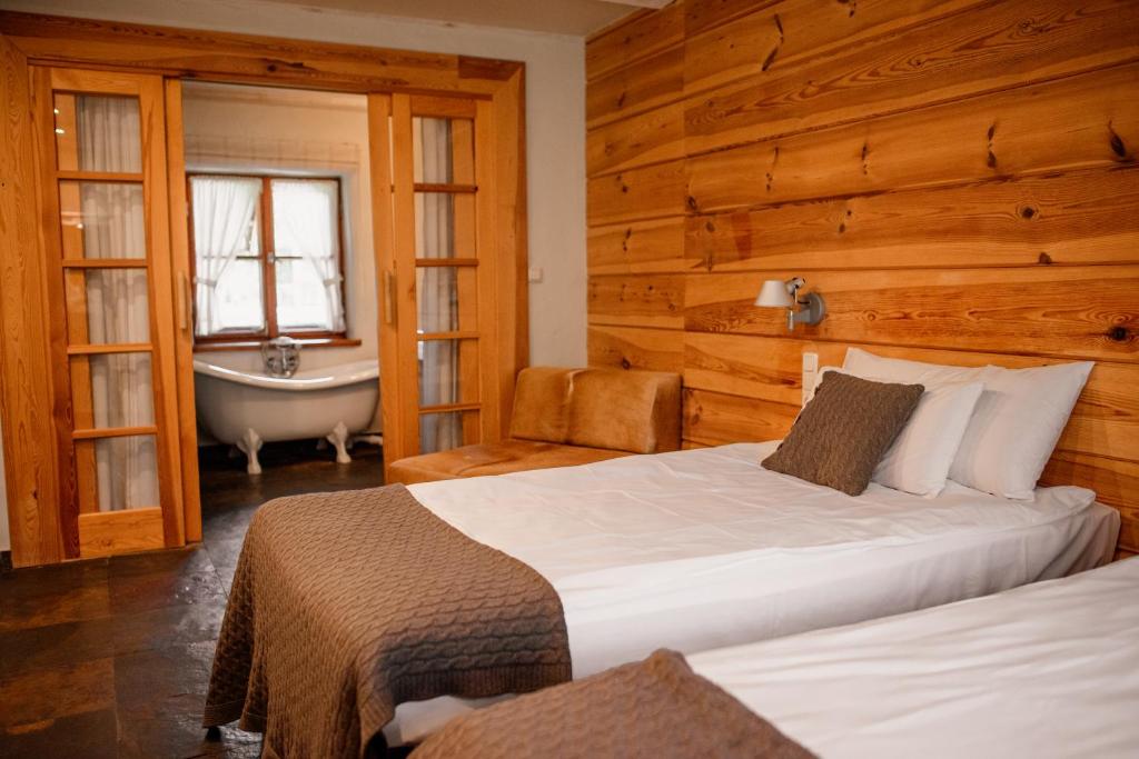 Hotel Głęboczek Vine Resort& Spa - Deluxe Double Room With Bath - Osada
