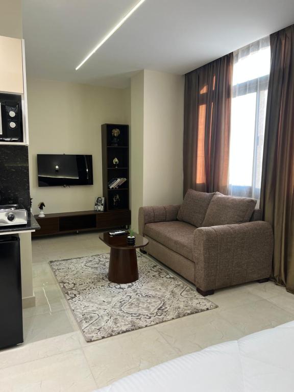 Regal view Aparthotel - 11