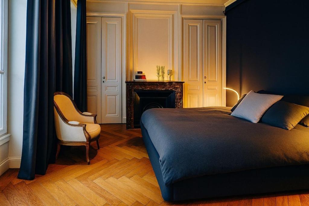 Elegant apartment, Avenue des Champs-Élysées, Париж (обновени цени за ...