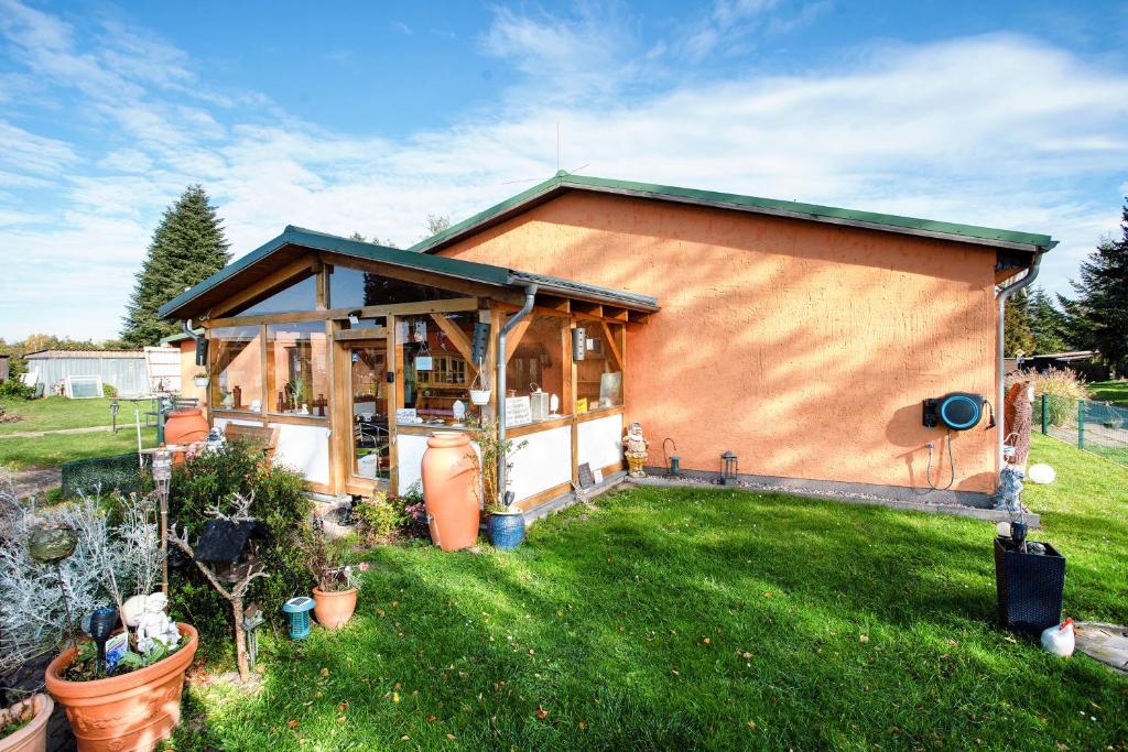 Κήπος έξω από το Haus zur Sonnenblume