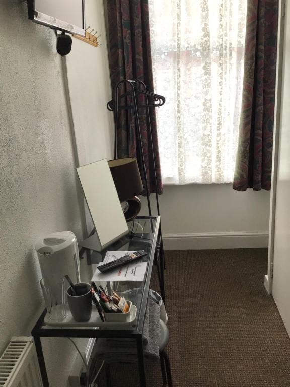 White Swallow Hotel - Resim 25