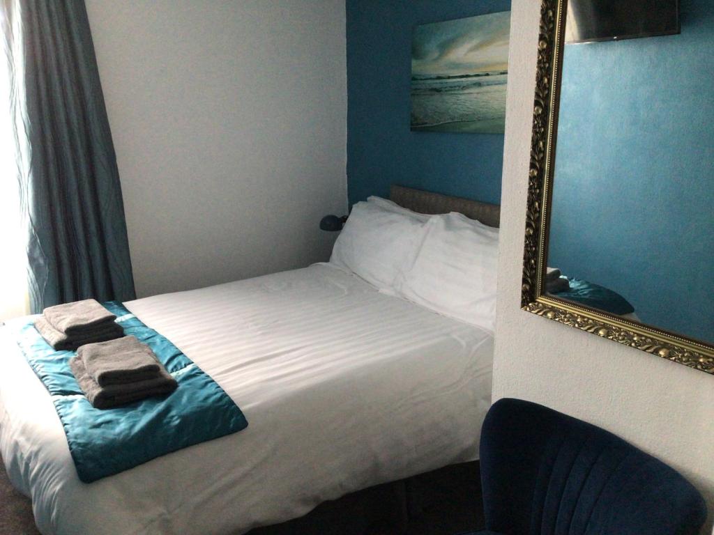 White Swallow Hotel - Resim 29