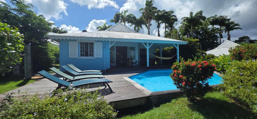 Bazen v nastanitvi oz. blizu nastanitve Villa Constable