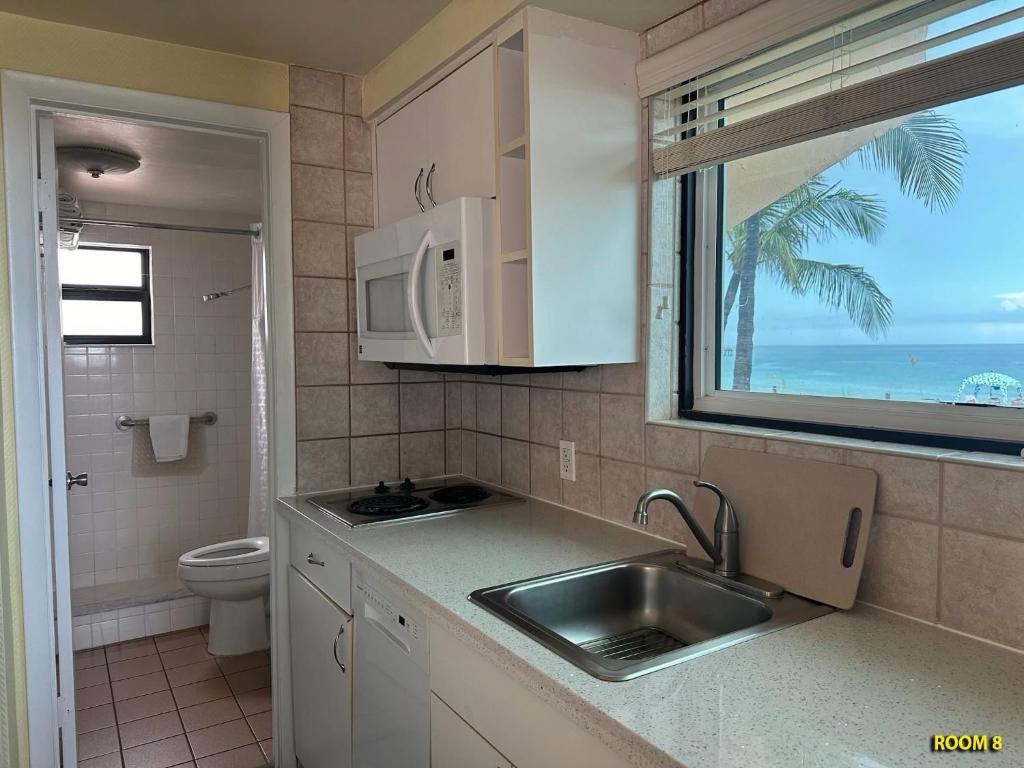Windjammer Resort and Beach Club photo