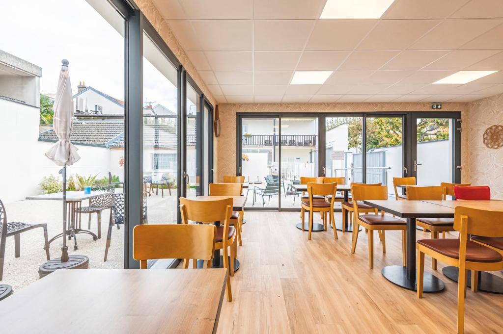 Logis Hotel au tambour - Resim 39