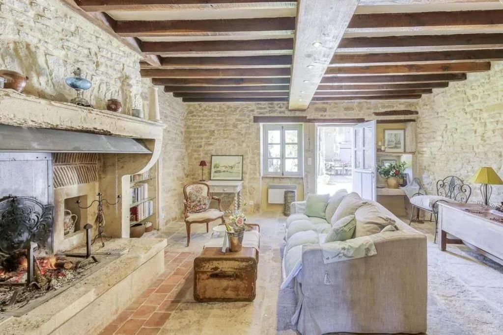 Istumisnurk majutusasutuses Maison confortable avec jardin à Talon - 90 m²