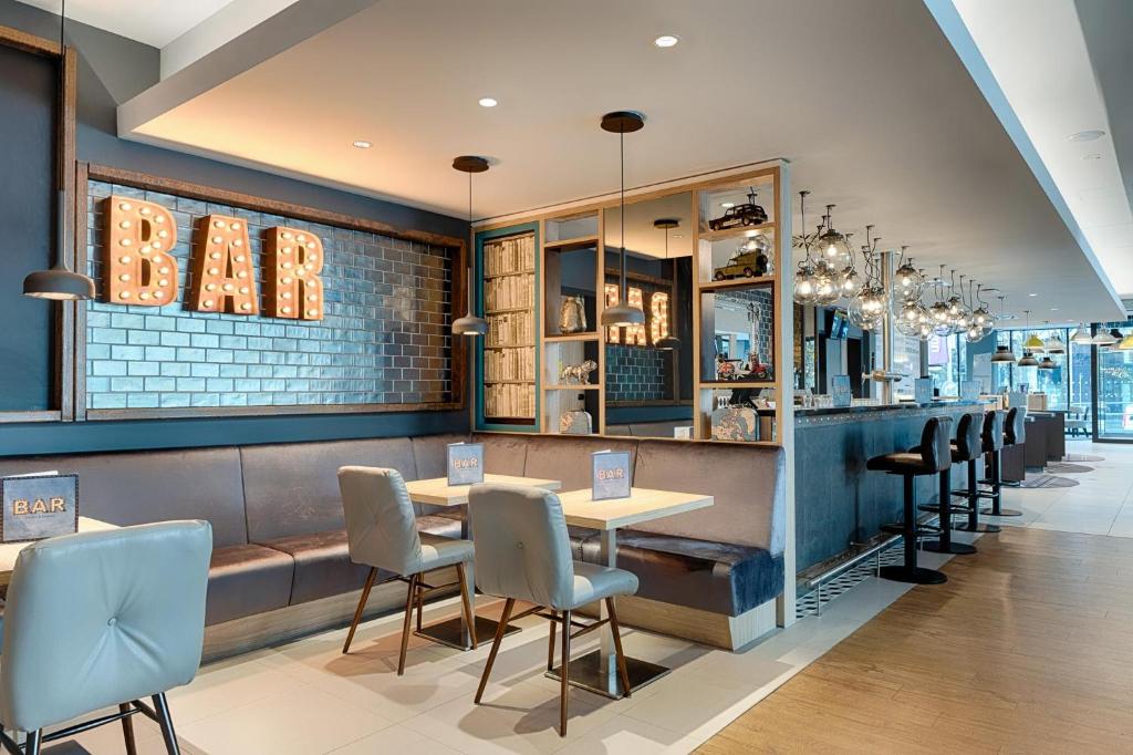 Premier Inn Frankfurt Westend - Resim 14