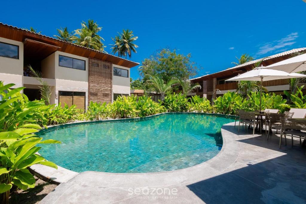 Bazén v ubytování Apto 2 Quartos a 800 m da Praia TDC0109 nebo v jeho okolí