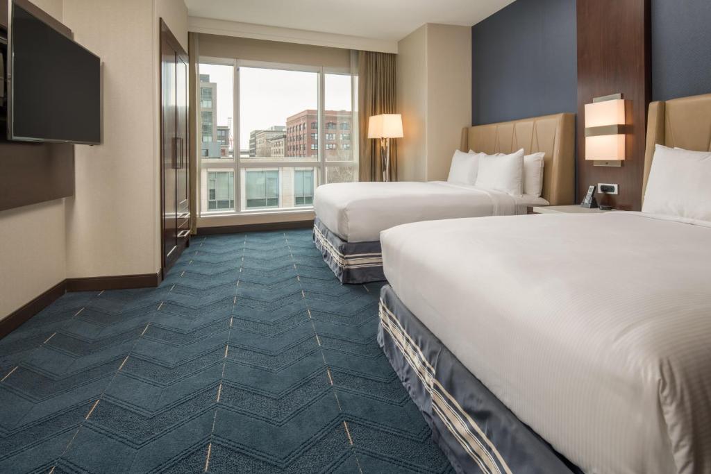 Embassy Suites By Hilton Seattle Downtown Pioneer Square photo