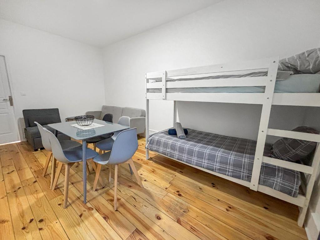 Postel nebo postele na pokoji v ubytování Séjour confort 6 voyageurs proche de Paris