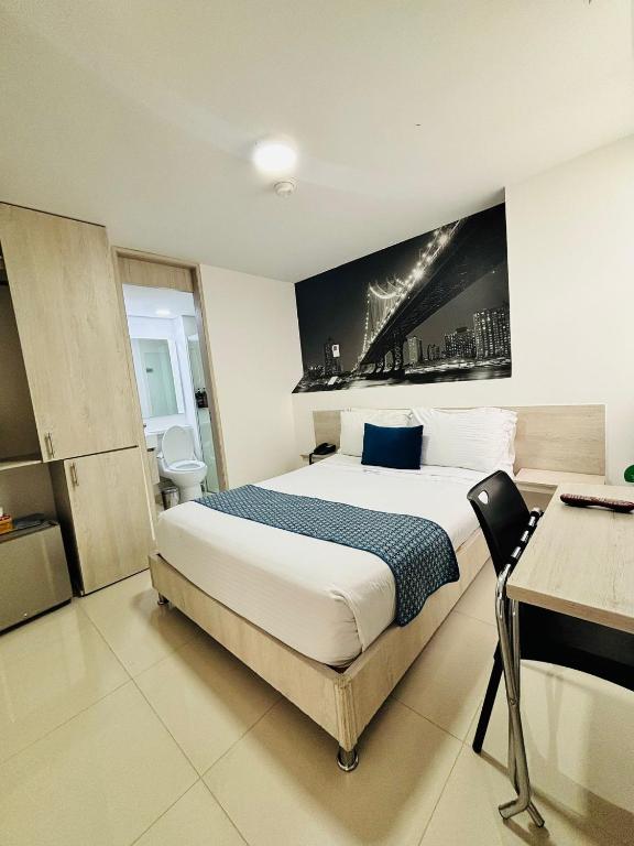 Hotel Laureles Plaza - Standard Double Room