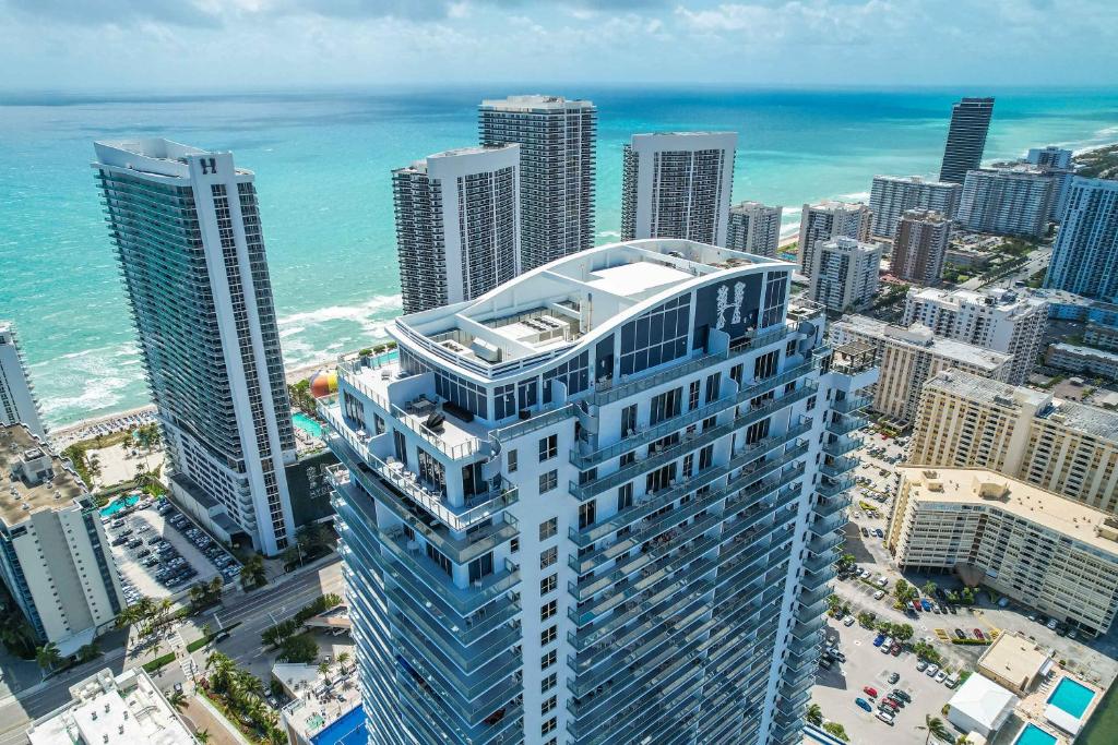Eagle View - Luxury oceanfront Stay for 4, Hollywood Beach (atnaujintos ...
