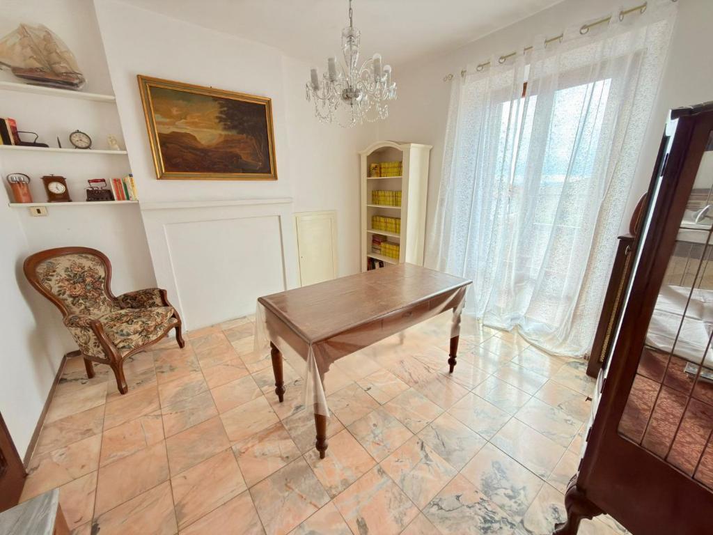 Un lugar para sentarse en Dalla Tibi