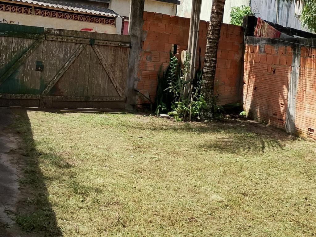 Κήπος έξω από το Casa de temporada